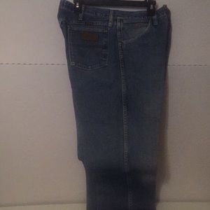 Wrangler George Strait cowboy cut jeans 36/32